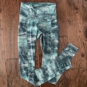Lululemon Blue Leggings with pockets!